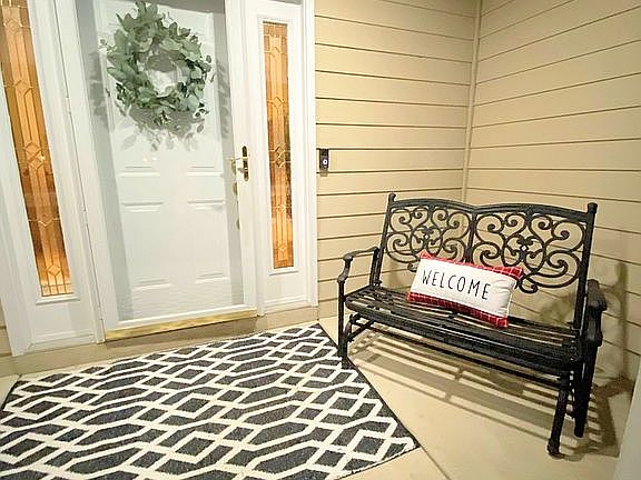 4th image of 9384 E Oakridge Dr