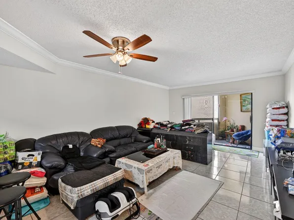 8290 Lake Drive #305, Doral, FL 33166