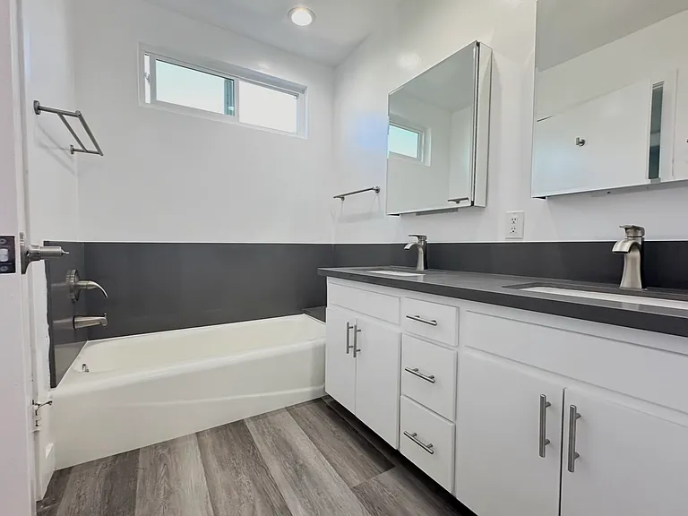 244 N Almont Dr #4B — Photo 10