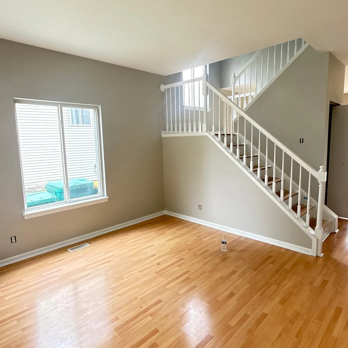 3 bed, 2.5 bath, 1398 sqft, $3,300 — Photo 4