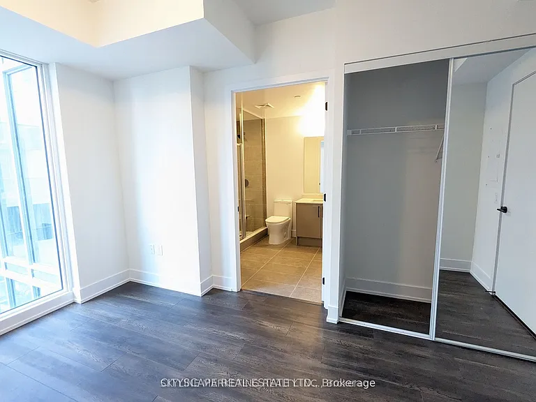 2450 Old Bronte Rd #549 — Photo 4