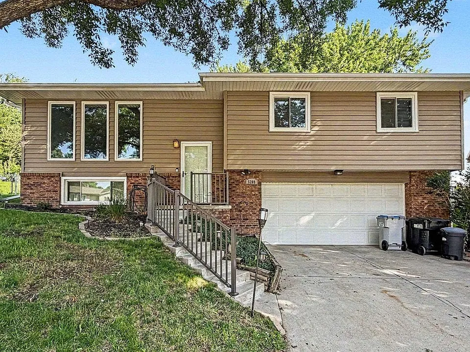 5208 Ascot Cir