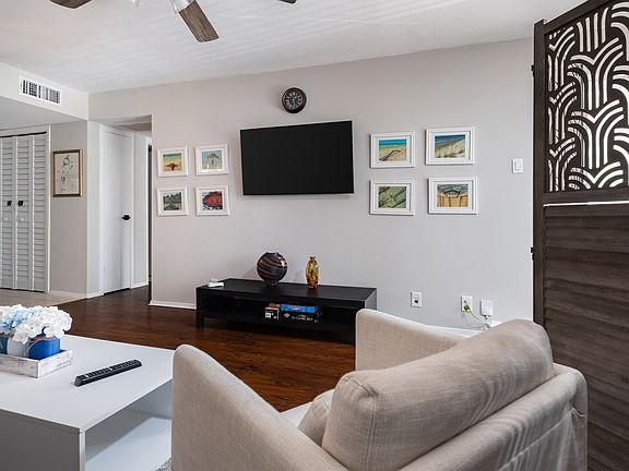 2nd image of 4859 Cedar Springs Rd APT 342
