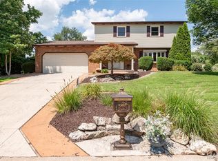 30 Spring Brook Dr, Glen Carbon, IL