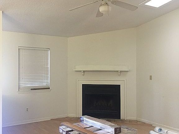 5th image of 1528 Twin Lakes Cir