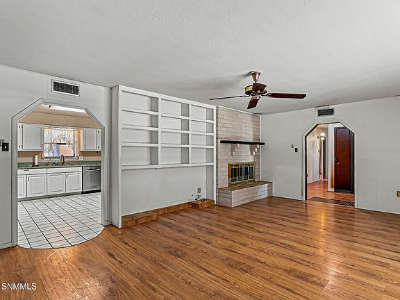 5th image of 613 San Ysidro Rd