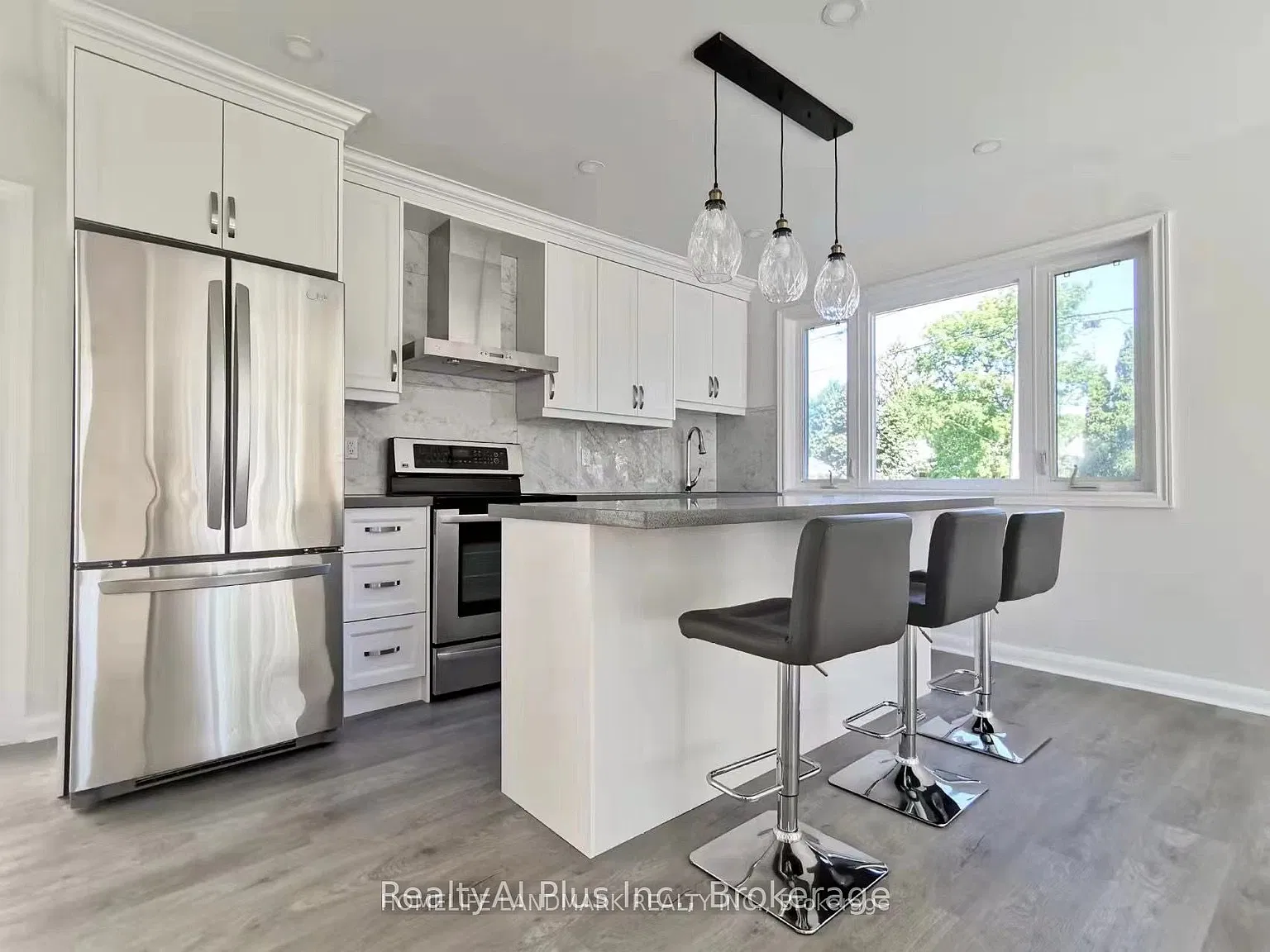3 bed, $3,100 — Photo 4