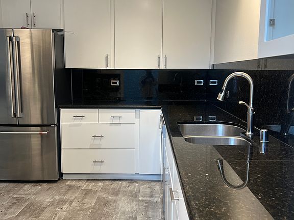 4th image of 101 Market St Unit 414