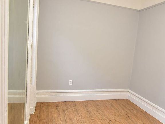 4th image of 22 Saint Nicholas Pl APT 34