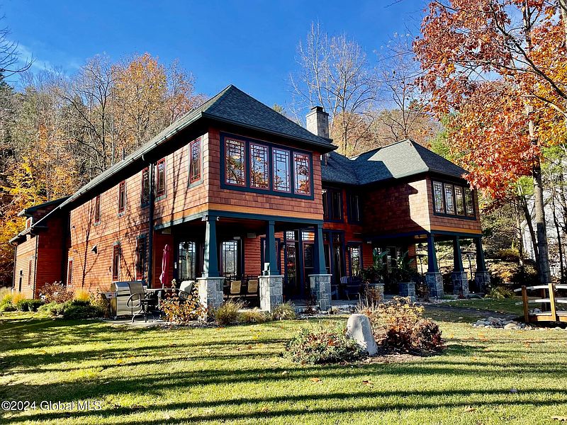 5th image of 55 Indian Brook Drive