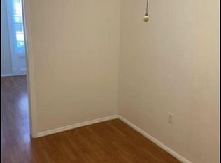 486 Grandview Ave, Flushing, NY 11385