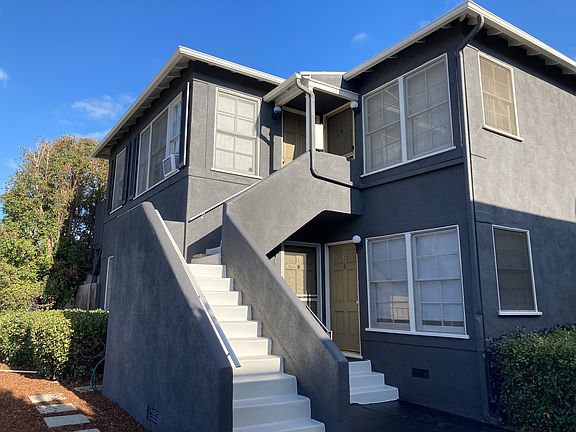 3rd image of 730 E San Antonio Dr APT 1