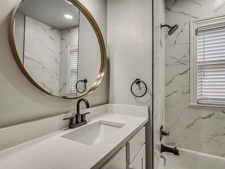 2801 N Walker Ave #4 — Photo 7