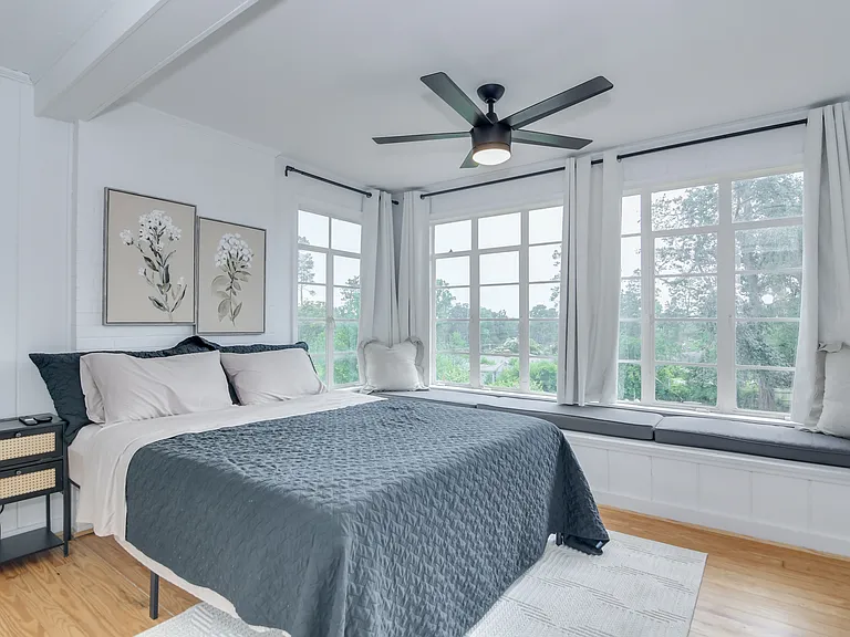 822 W Woodlawn Ave — Photo 22