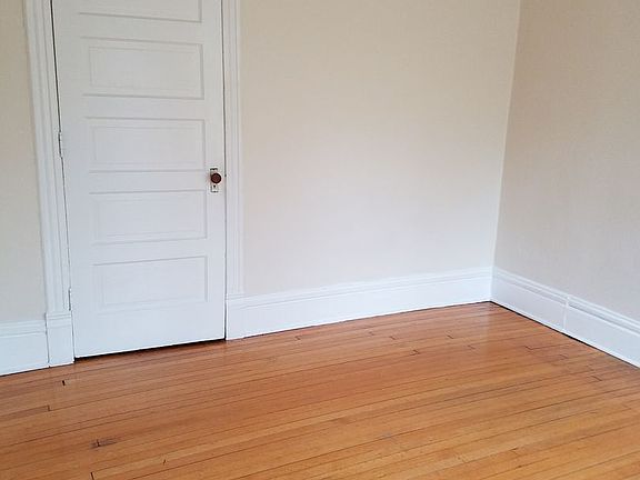 5th image of 1259 Spaight St #2