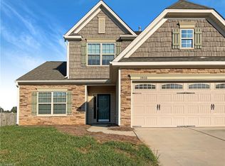 2950 Mirasol Ct, Walkertown, NC 27051