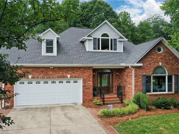 4230 Clarksburg Rd, Clemmons, NC 27012