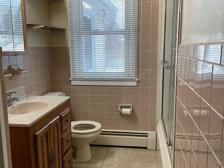 102 Gale Ave — Photo 10