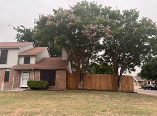 6750 Dandelion Dr, Fort Worth, TX 76137