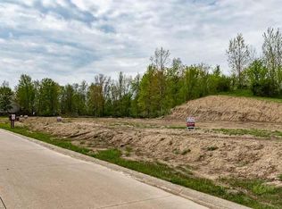 282 Eastlake Dr, Lagrange, OH 44050
