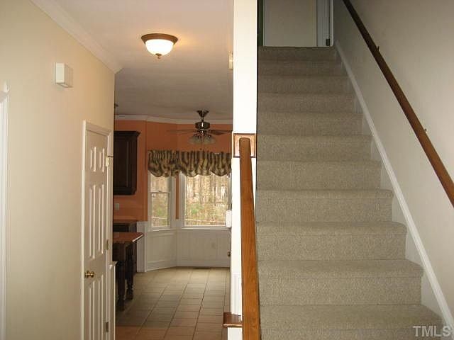 2nd image of 2033 Stoneglen Ln
