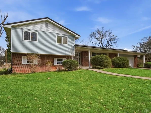 2820 Vickie Dr, Dayton, OH 45434