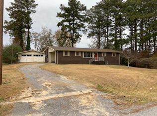 5004 Elizabeth St, Guntersville, AL 35976