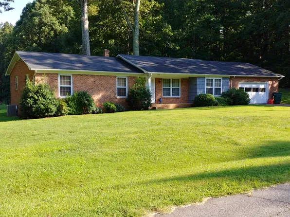 1444 Simmons St, Newton, NC 28658