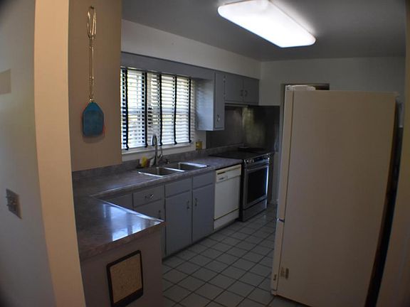 5th image of 1476 South St