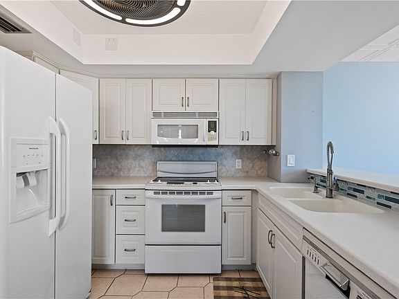 4th image of 2800 N Highway A1a #Penthouse 01