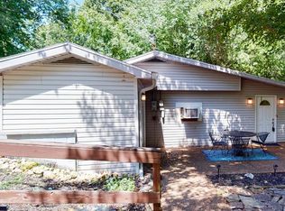 832 Shine Ln, Cadiz, KY 42211