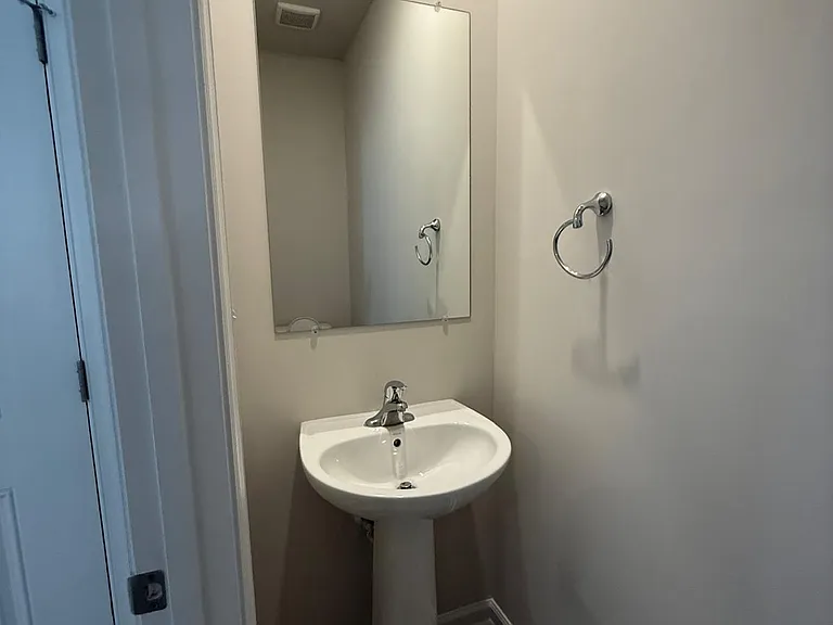 1353 Cedar Valley Rd — Photo 16