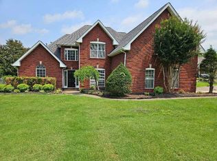 237 Savannah Ridge Dr, Murfreesboro, TN 37127