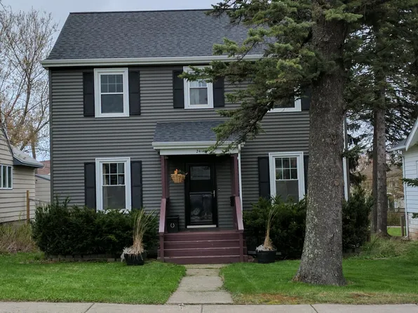 2414 E 8th St, Duluth, MN 55812