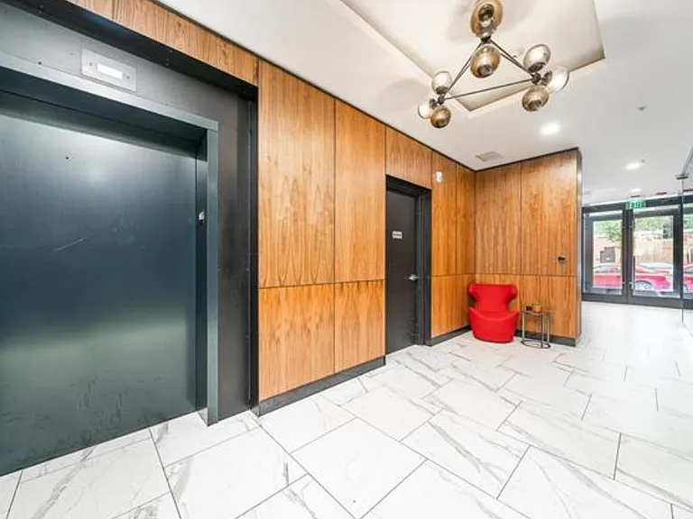 1101 Grand St #302 — Photo 22