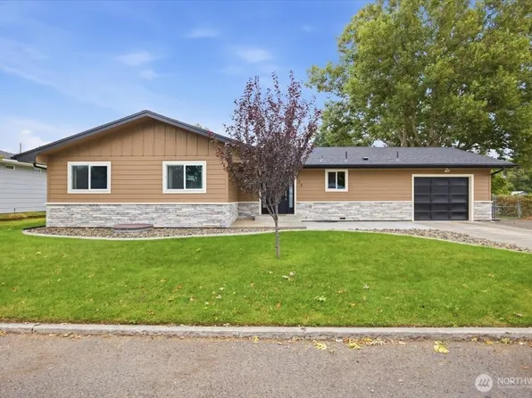 313 N Road 35, Pasco, WA 99301