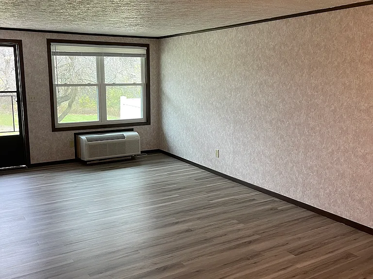 Rolling Meadows — Photo 10