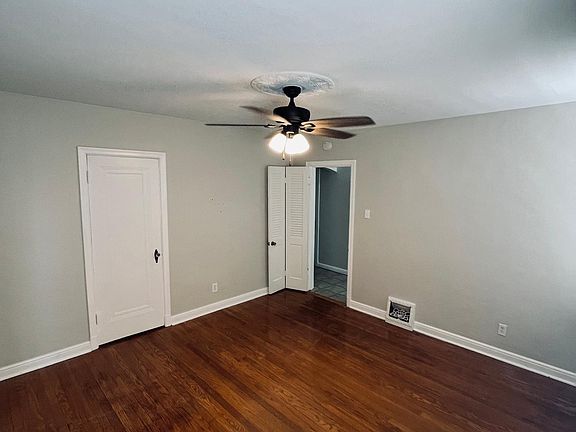 5th image of 8010 Troost Ave