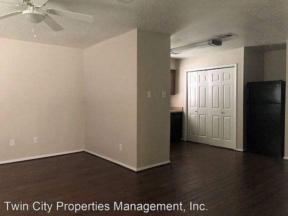 2nd image of 302B Richards St