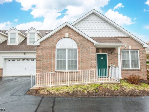 17 Suzanne Dr, Raritan Twp., NJ 08822