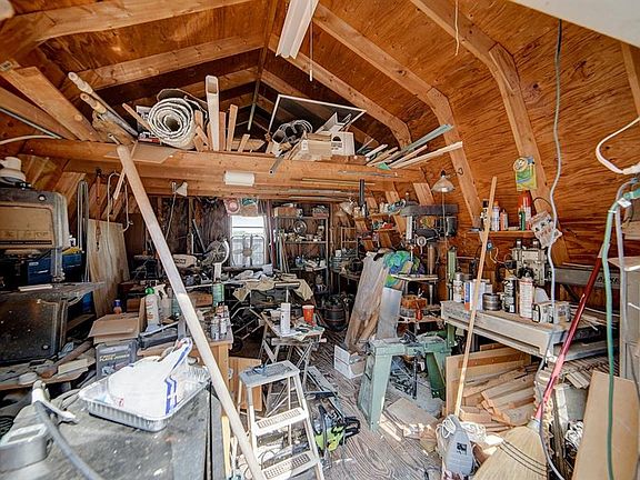 5th image of 6702 Olivewood Dr
