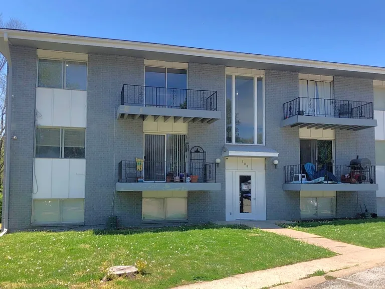 709 N 13th Terrace