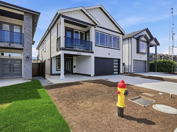 4th image of 46054 Southlands Cres