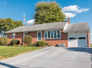 1219 Brunnerville Rd, Lititz, PA 17543