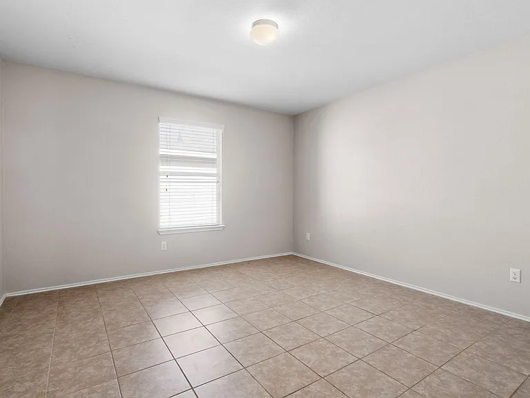 10219 Orion Dr — Photo 15