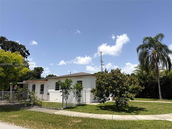 4th image of 120 SW 59th Ave