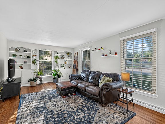 5th image of 1618 Glenwood Ave