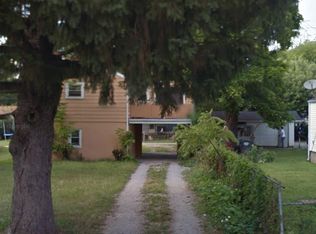 328 E 36th St, Anderson, IN 46013