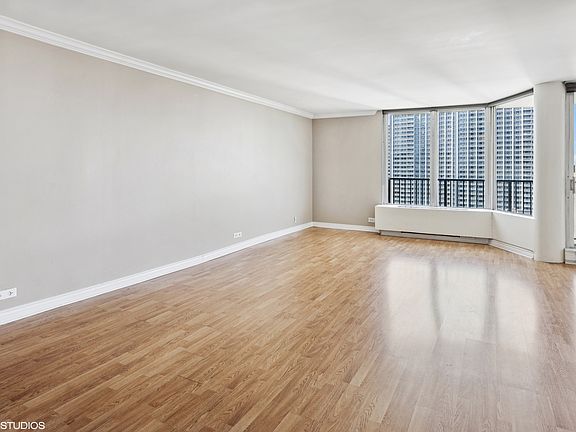 5th image of 4170 N Marine Dr APT 17K