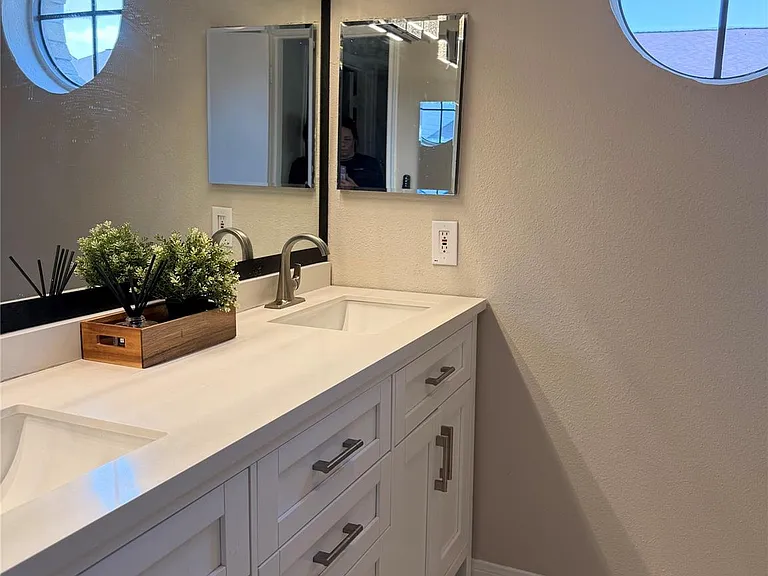 2220 Bering Dr #12 — Photo 15